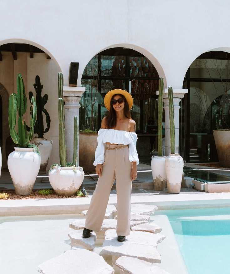 hotel blogger