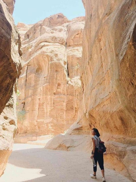 solo female travel jordan