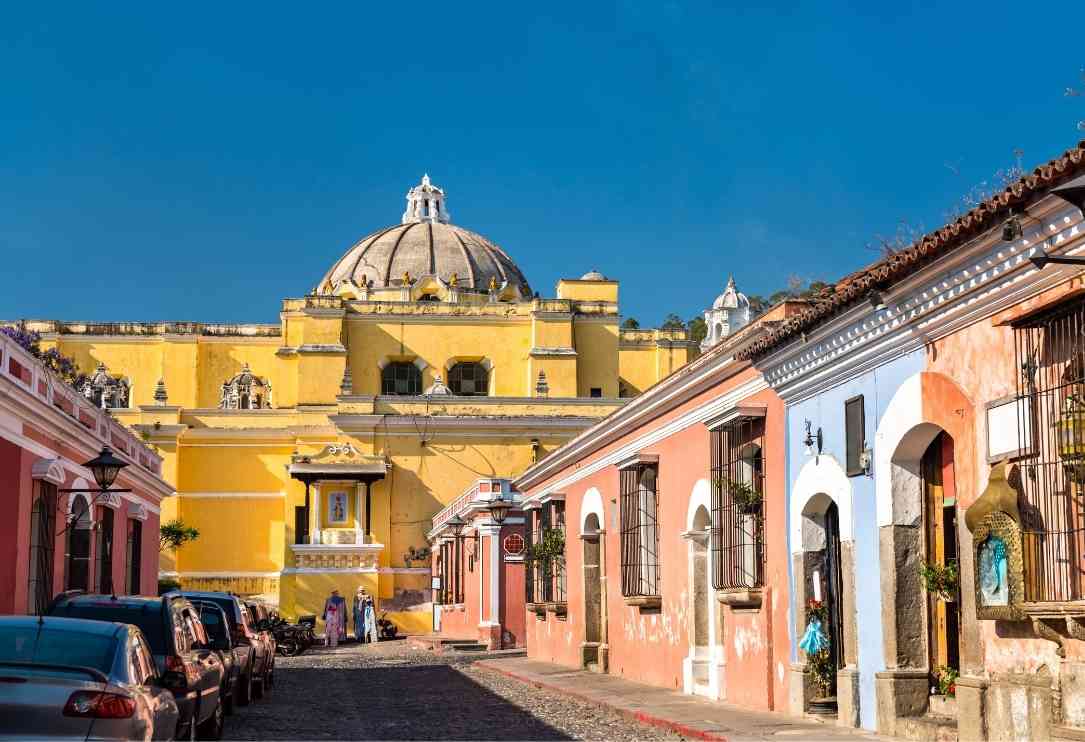 living in antigua guatemala