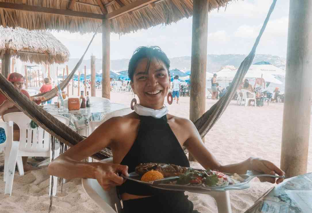 local family stay in acapulco