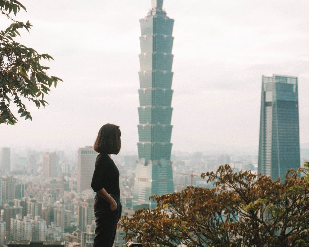 things to do in taipei alone