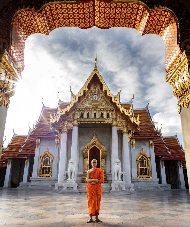 solo female travel thailand