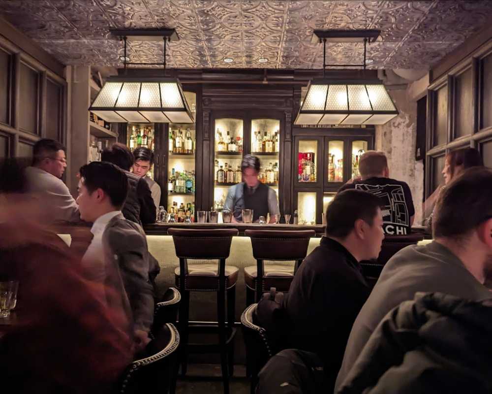 bars in tokyo