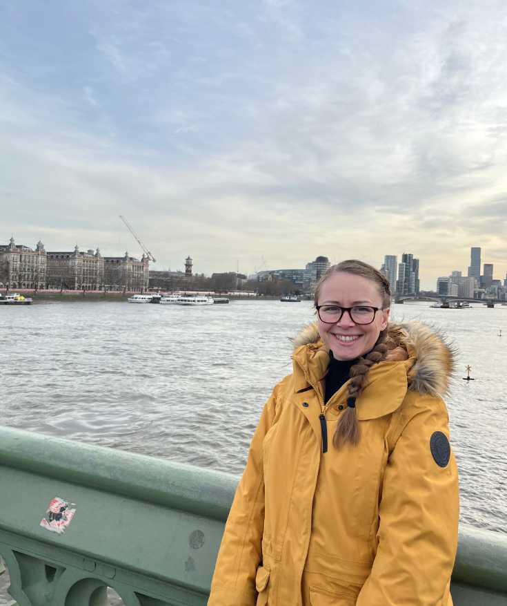 solo travel to london
