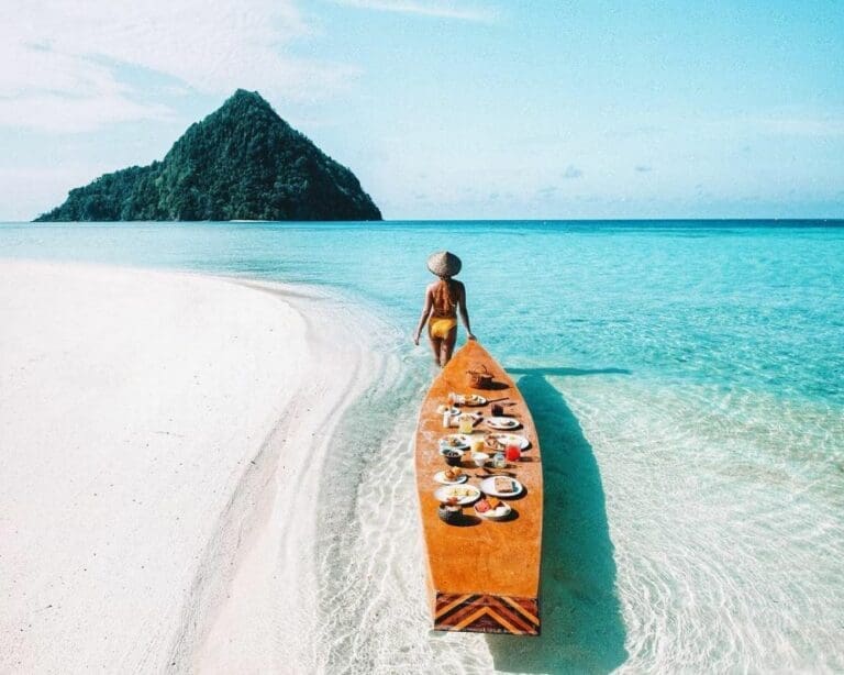 26 best places for women to travel alone for the first time